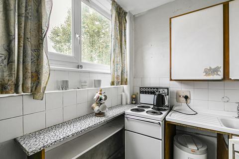 undefined, Carlton Drive, London, SW15