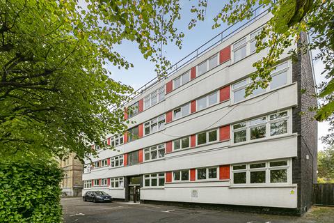 undefined, Carlton Drive, London, SW15