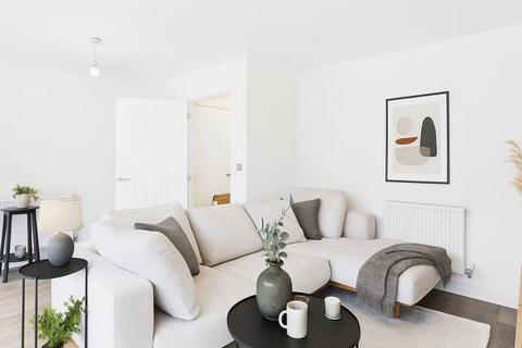 4 bedroom semi-detached house to rent, Gunson Street :: Platting Village