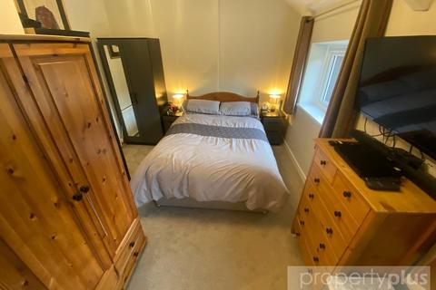 undefined, Trealaw Road, Tonypandy, Rhondda Cynon Taff, CF40