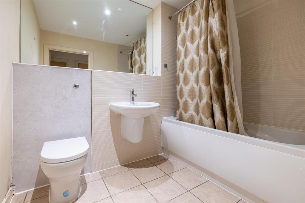 BATHROOM .jpg