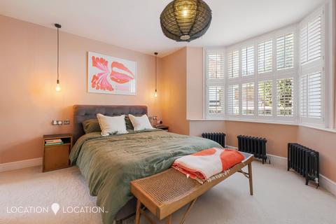 3 bedroom maisonette for sale, Springdale Road, London, N16