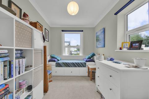 2 bedroom flat for sale, Oliver Road, Leyton, E10