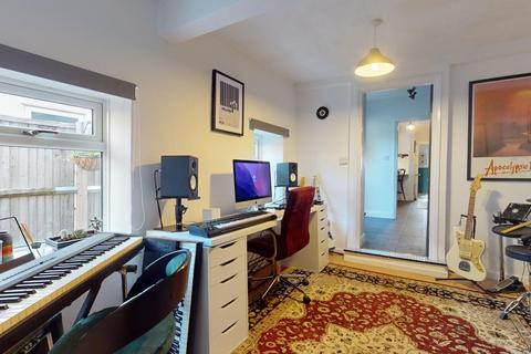 undefined, Old Road West, Gravesend