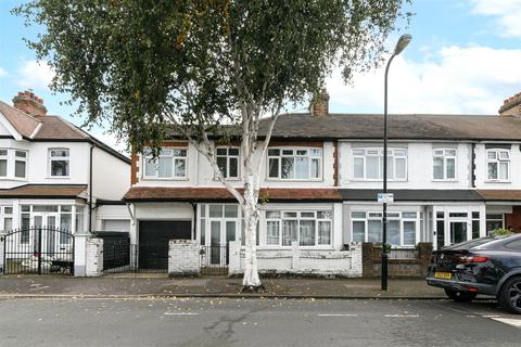 undefined, Loxham Road, London E4