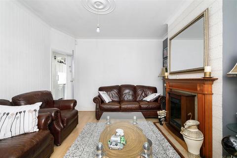 undefined, Loxham Road, London E4