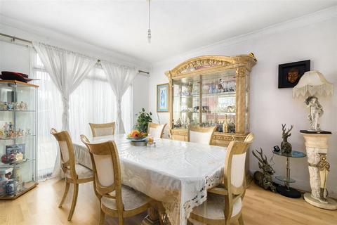 undefined, Loxham Road, London E4