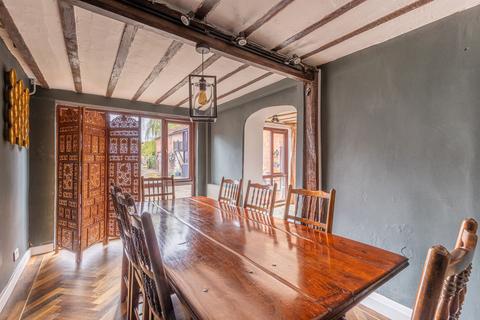 4 bedroom barn conversion to rent, East Rudham