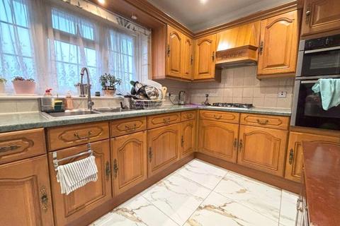 undefined, Eastham Crescent, Brentwood, Essex, CM13