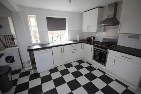 2 bedroom apartment to rent, Thornbridge Road, Iver, SL0
