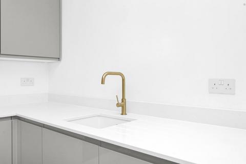 undefined, Gordon - W5