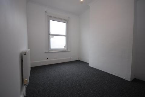 4 bedroom terraced house to rent, Cranston Road, Forest Hill SE23