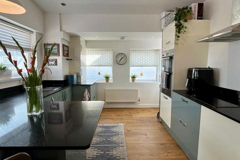 undefined, Lime Grove, Swansea SA2