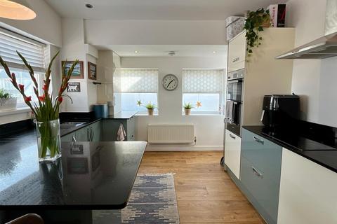 undefined, Lime Grove, Swansea SA2