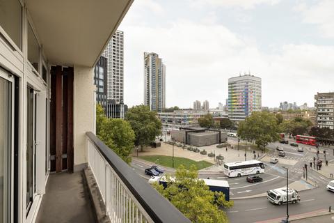 2 bedroom apartment for sale, Metro Central Heights, Newington Causeway, London SE1