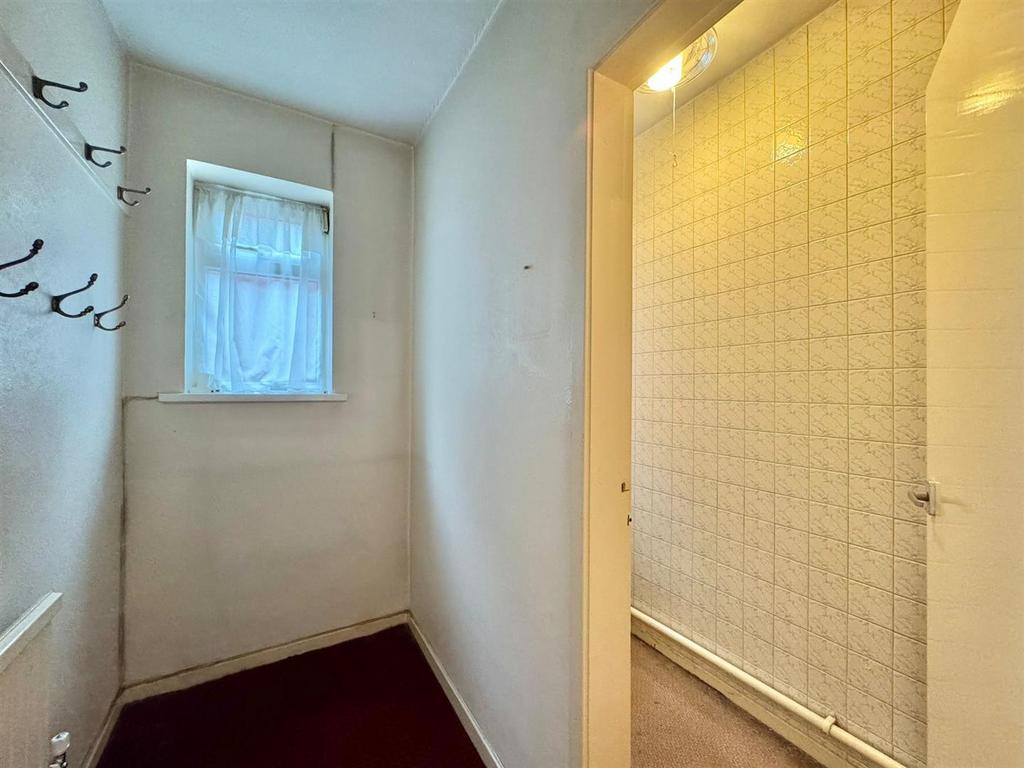 Cloak room (2).jpg