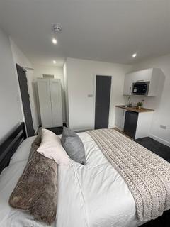 1 bedroom in a house share to rent, Charter Avenue, Coventry