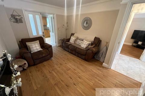 undefined, Cwrt Yr Ysgol, Treherbert, Rhondda Cynon Taff, CF42
