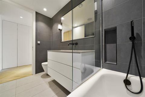 3 bedroom flat to rent, Oberman Road, London NW10