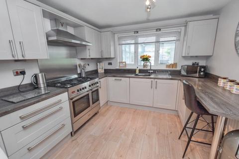4 bedroom detached house for sale, Reyden Mews, Leeds, West Yorkshire