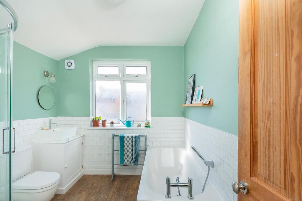1 A7 RVP - Bathroom C.jpg
