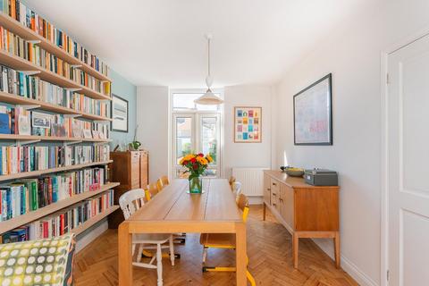17 Almorah Road, Bristol, BS3 4QQ
