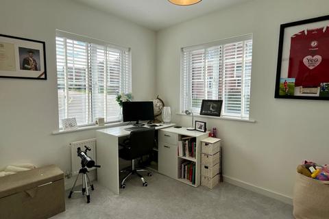 undefined, Clos Benallt Fawr, Swansea SA4