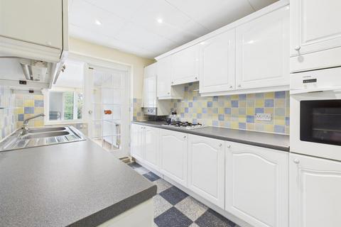 3 bedroom semi-detached bungalow for sale, Herlwyn Avenue, Ruislip HA4