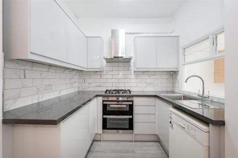 undefined, Bridge Road, East Ham, E6