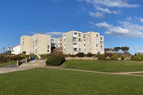 1 bedroom flat to rent, Sea Point, Barry CF62