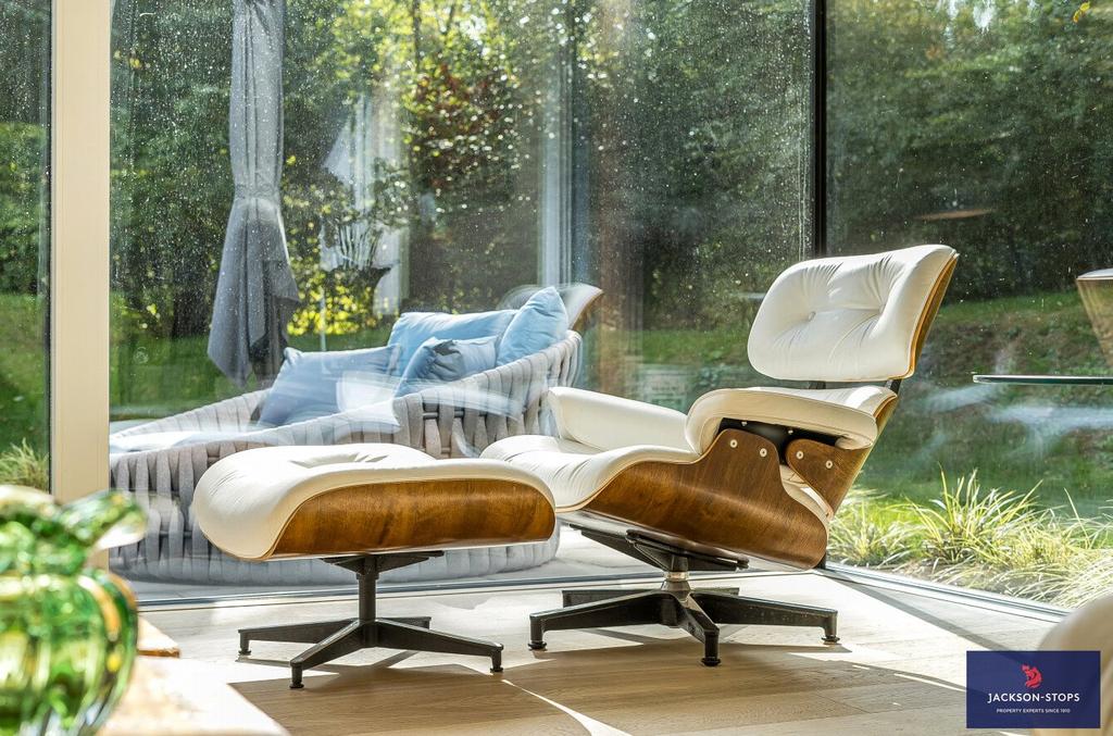 Sitting Area