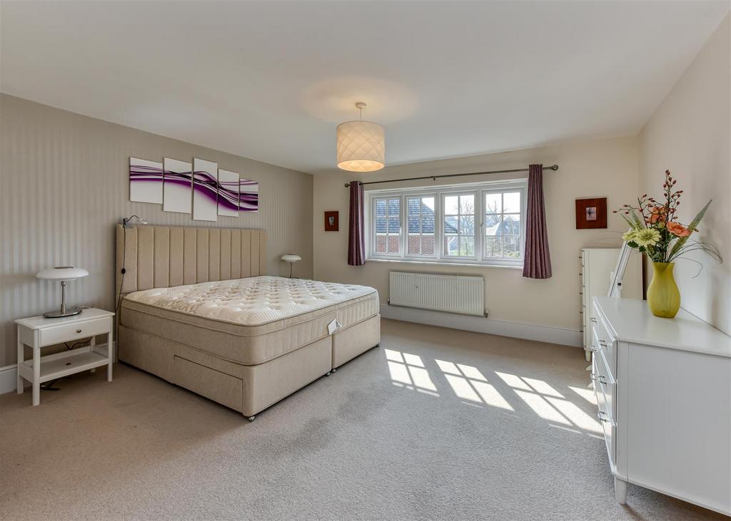 20 Pickwick Gardens-12.jpg