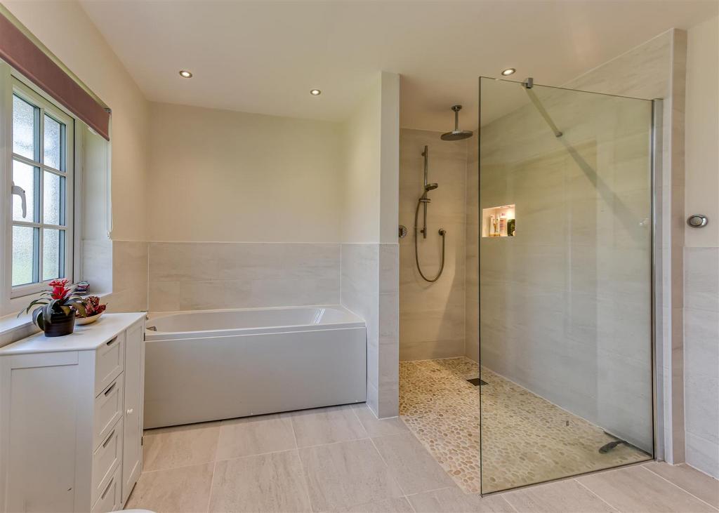 20 Pickwick Gardens-08.jpg