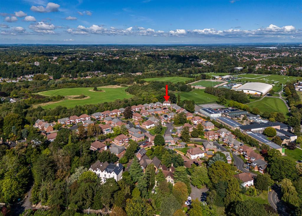 20 Pickwick Gardens-Drone-1.jpg