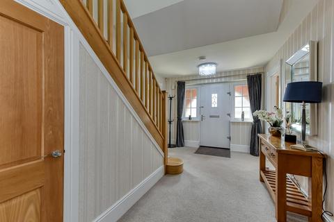 20 Pickwick Gardens, Wolverhampton, WV3 9EH