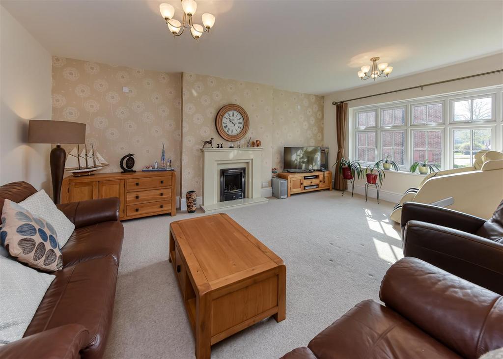 20 Pickwick Gardens-26.jpg