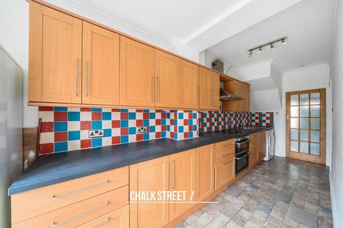 11 Primrose Glen, Hornchurch, RM11 2NL