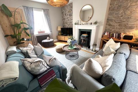 1 bedroom townhouse for sale, 1 High Street, St. Anne, Aderney