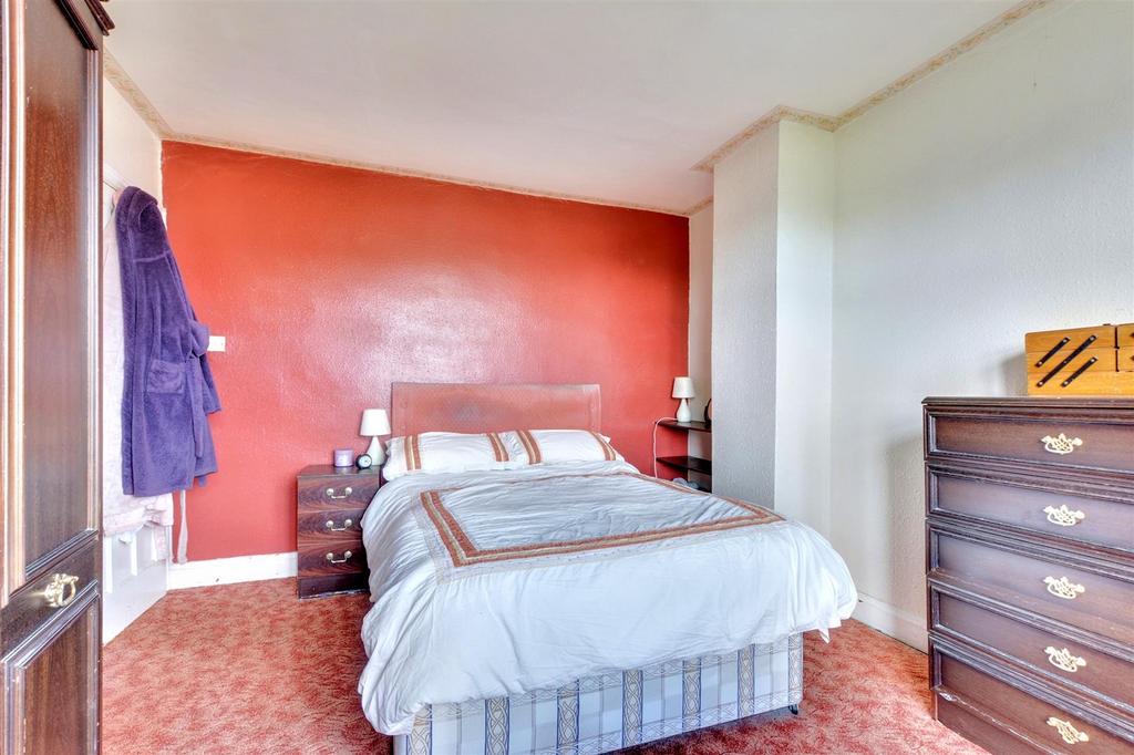 Bedroom One (3).jpeg