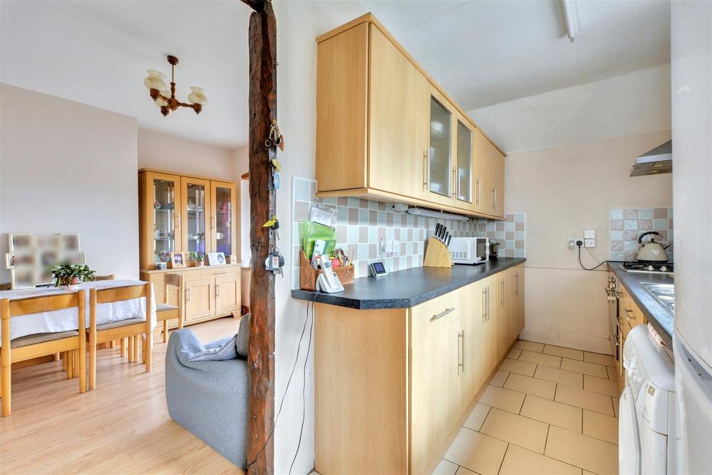 Kitchen (1).jpeg