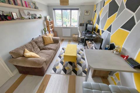 undefined, Sebastian Mews, Grantham NG31