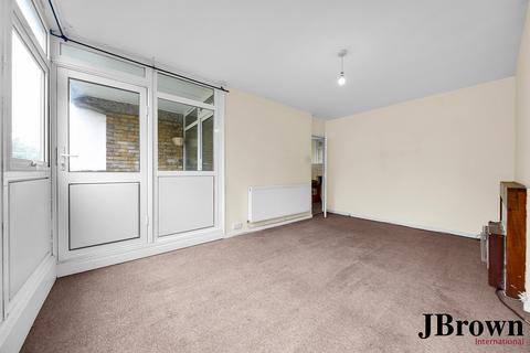 3 bedroom flat for sale, Brockmer House, Crowder Street, London, E1