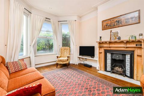4 bedroom end of terrace house for sale, Nether Street, London N12
