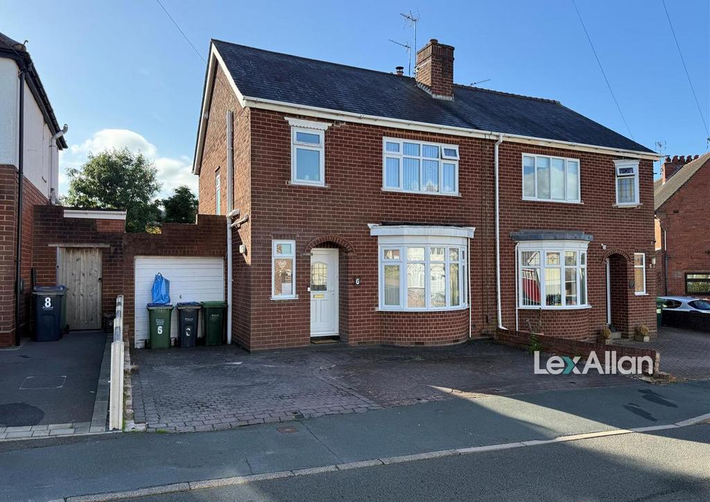 High Haden Crescent Cradley Heath 2.jpg