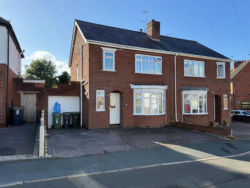 High Haden Crescent Cradley Heath 1.jpg