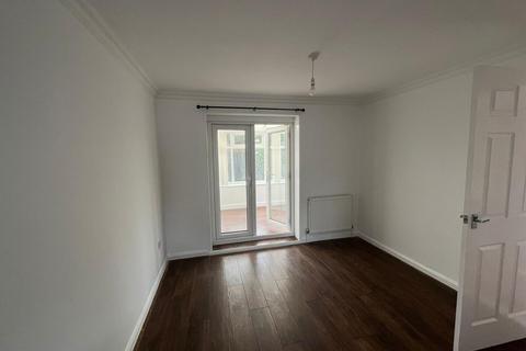 3 bedroom end of terrace house to rent, Everest Grove, West Boldon, East Boldon