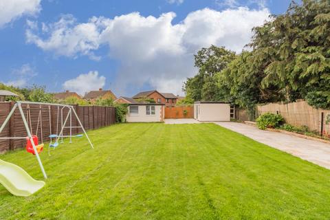 undefined, Loddon Bridge Road, Woodley RG5