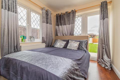 undefined, Loddon Bridge Road, Woodley RG5