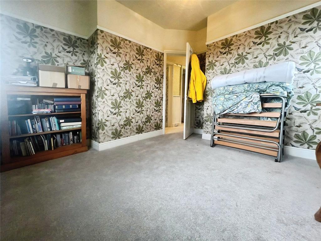Bedroom 3 (Rear)