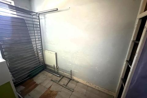 68 Southcote Avenue, Feltham, TW13 4EG